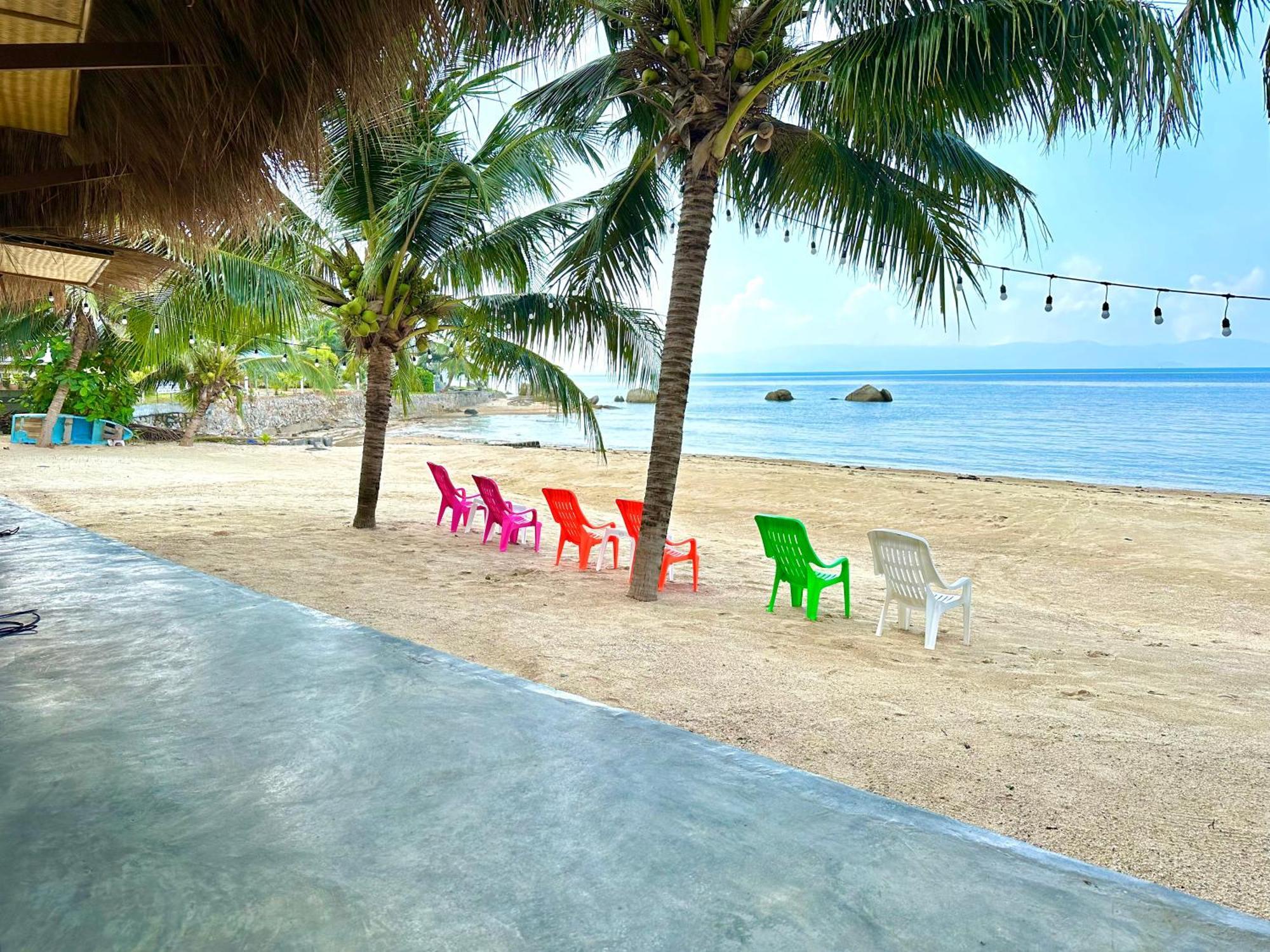 The Scenery Beach Resort Баан Кхай Экстерьер фото
