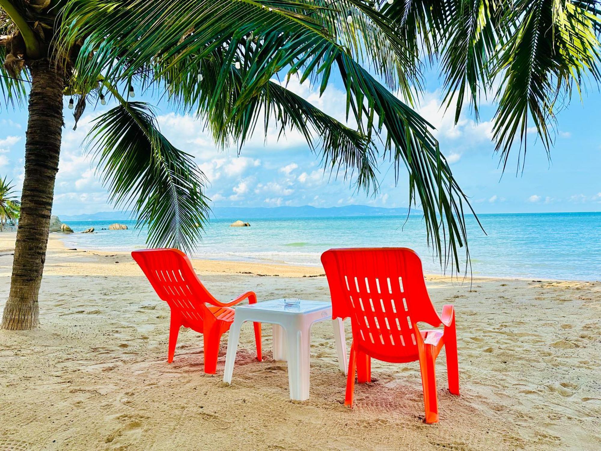 The Scenery Beach Resort Баан Кхай Экстерьер фото